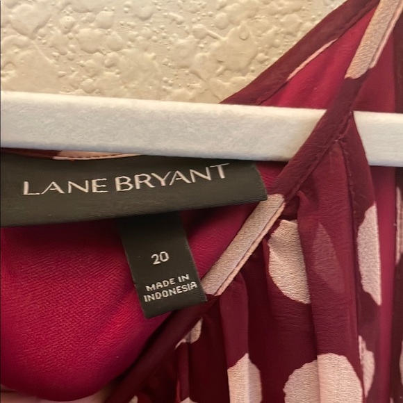 Polka Dot Sleeveless Blouse - Picture 2 of 4